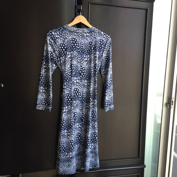 Beautiful print wrap dress - Picture 8 of 8